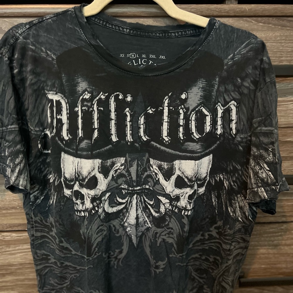 Affliction men’s Tshirt